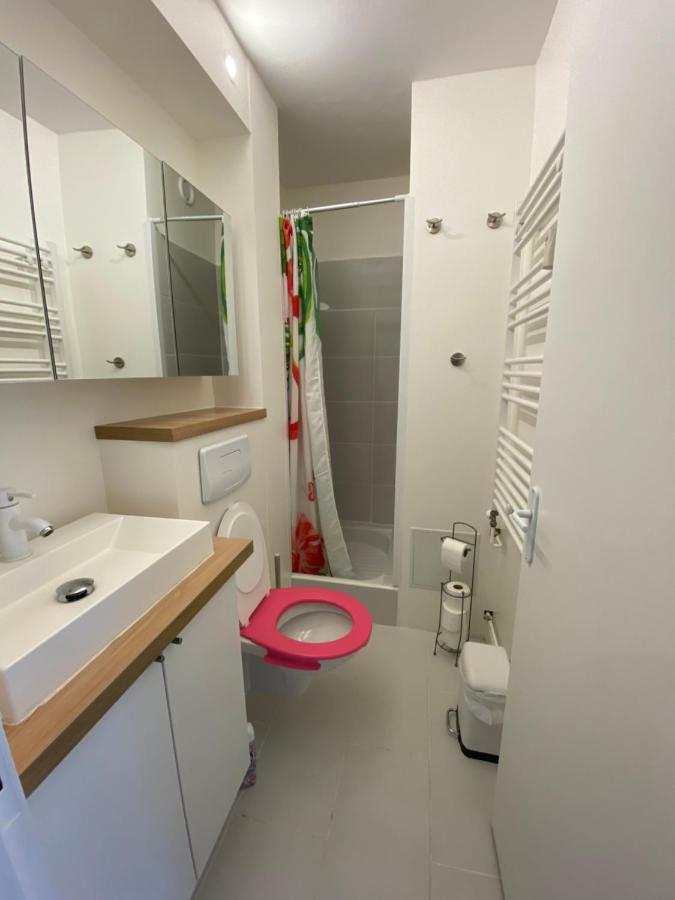 Studio Morgane-Balcon Couvert-Wifi-Pres Centre-Linge Et Menage Reims Buitenkant foto